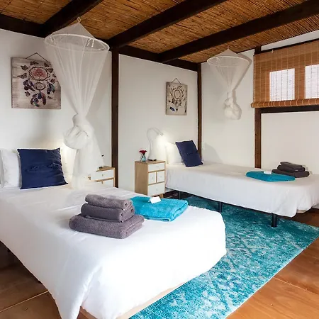 Värdshus Azulfit Surya Yoga & Pilates Retreat *